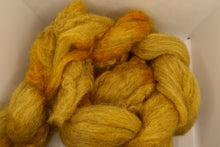 Load image into Gallery viewer, Shetland combed tops - Hand Dyed