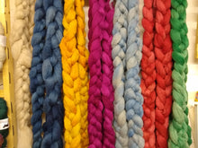Load image into Gallery viewer, Shetland combed tops - Hand Dyed