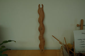 Ashford medium (50cm/20") wavy shuttle